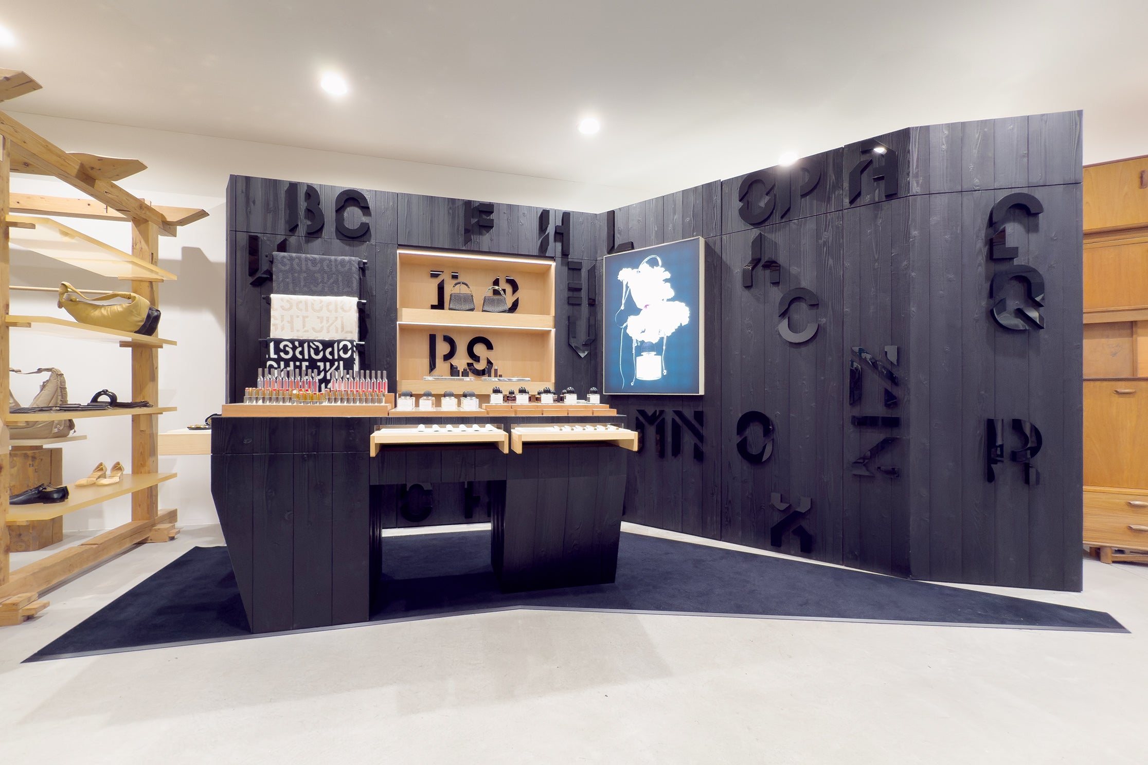 Second Floor | DSM Ginza
