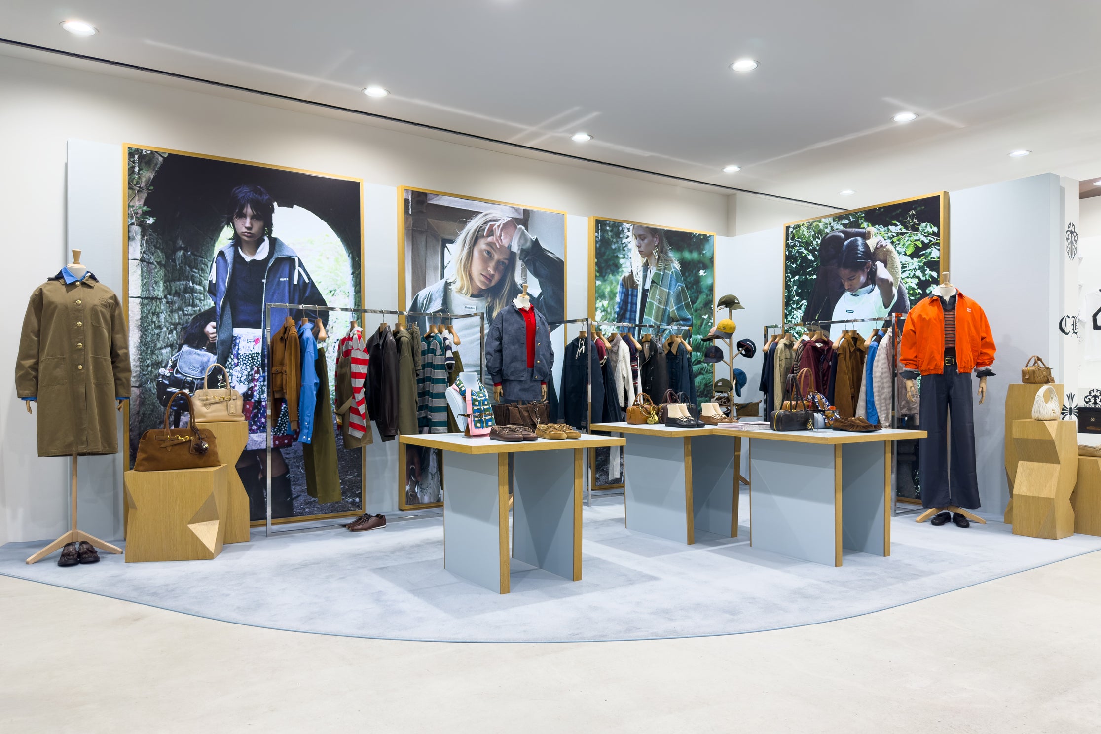 New Spaces | DSM Ginza