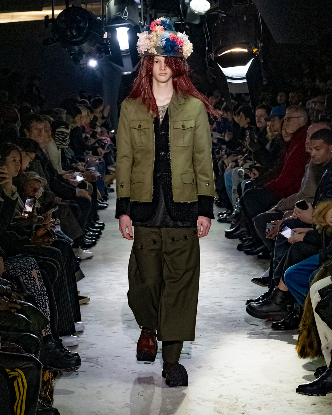 DOVER STREET MARKET ロゴ マフラー Champion x DSMG | DSMG E-SHOP